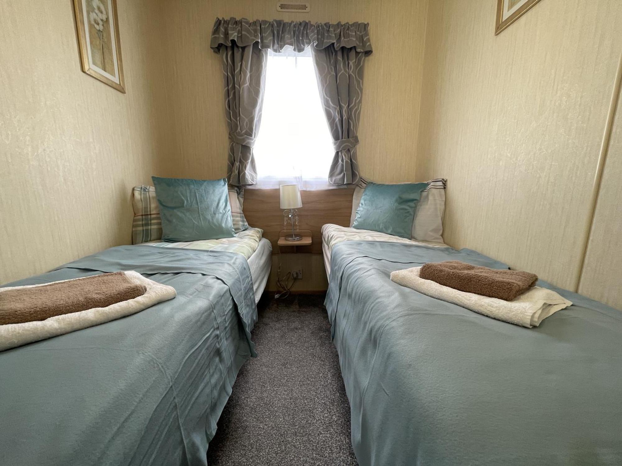 3 Bedroom Caravan, Edi Rita, Robin Hood, Pet Friendly Meliden Extérieur photo
